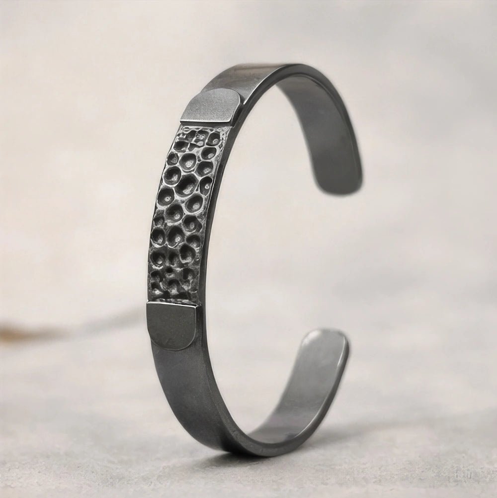 Black color rhodium coated brass bracelet - ELLY