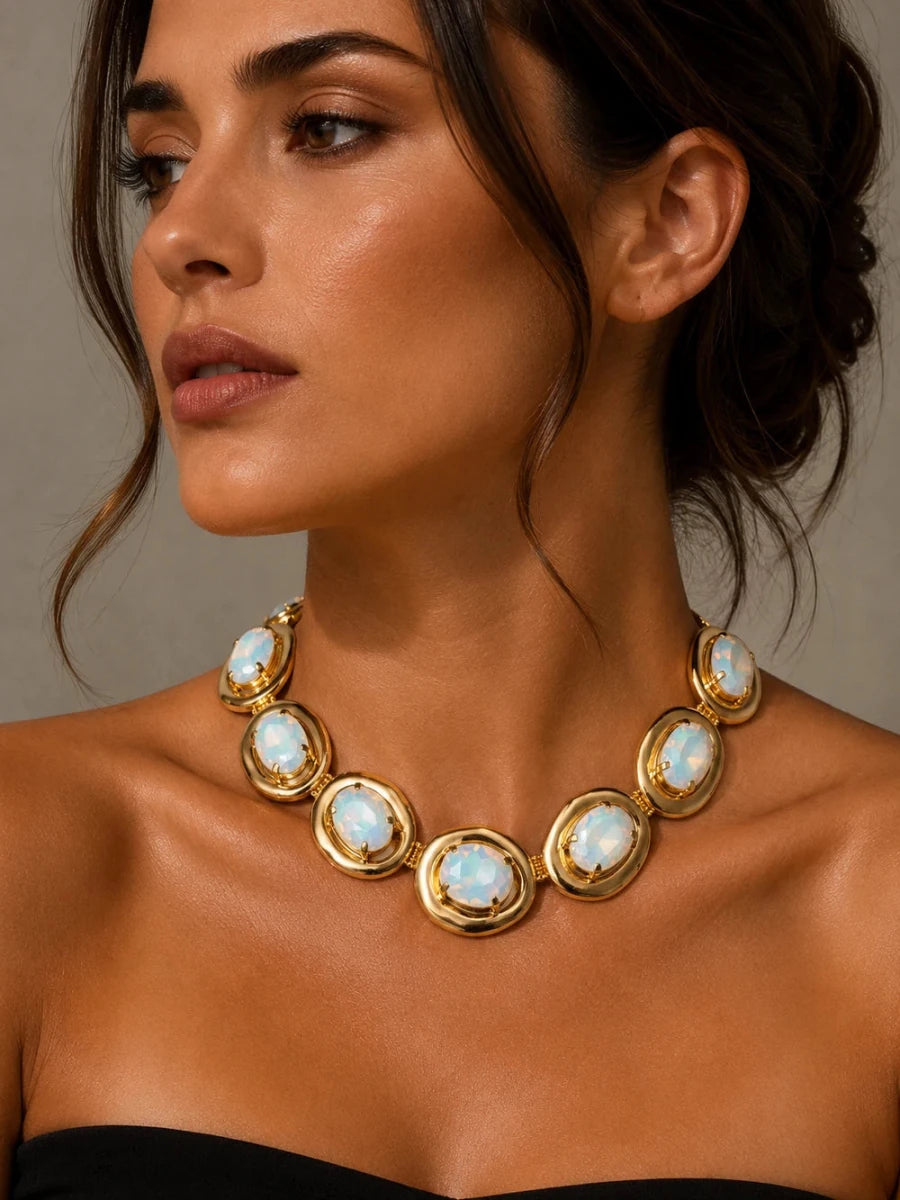Collana Dorata con Cristalli Cangianti – Eira - ELLY