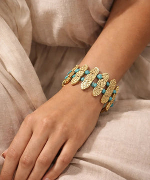 Turquoise Accent Textured Link Bracelet – Gold - ELLY