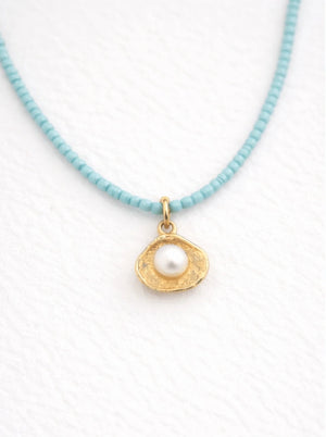 18 karat gold plated necklace featuring beads and a striking Japanese pearl pendant - ELLY
