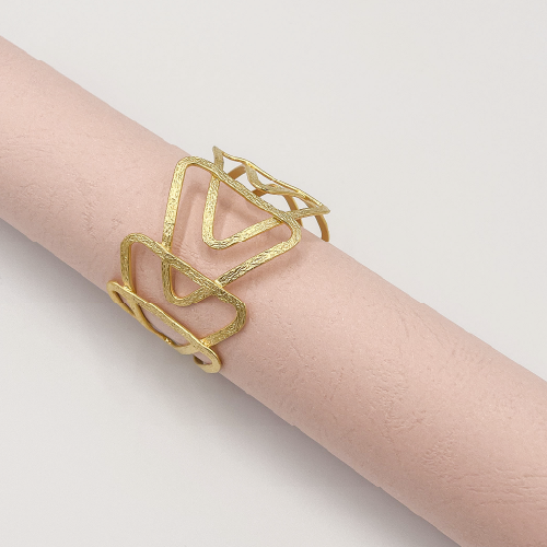 18 Karat Gold Plated Brass Triangle Link Bracelet - ELLY