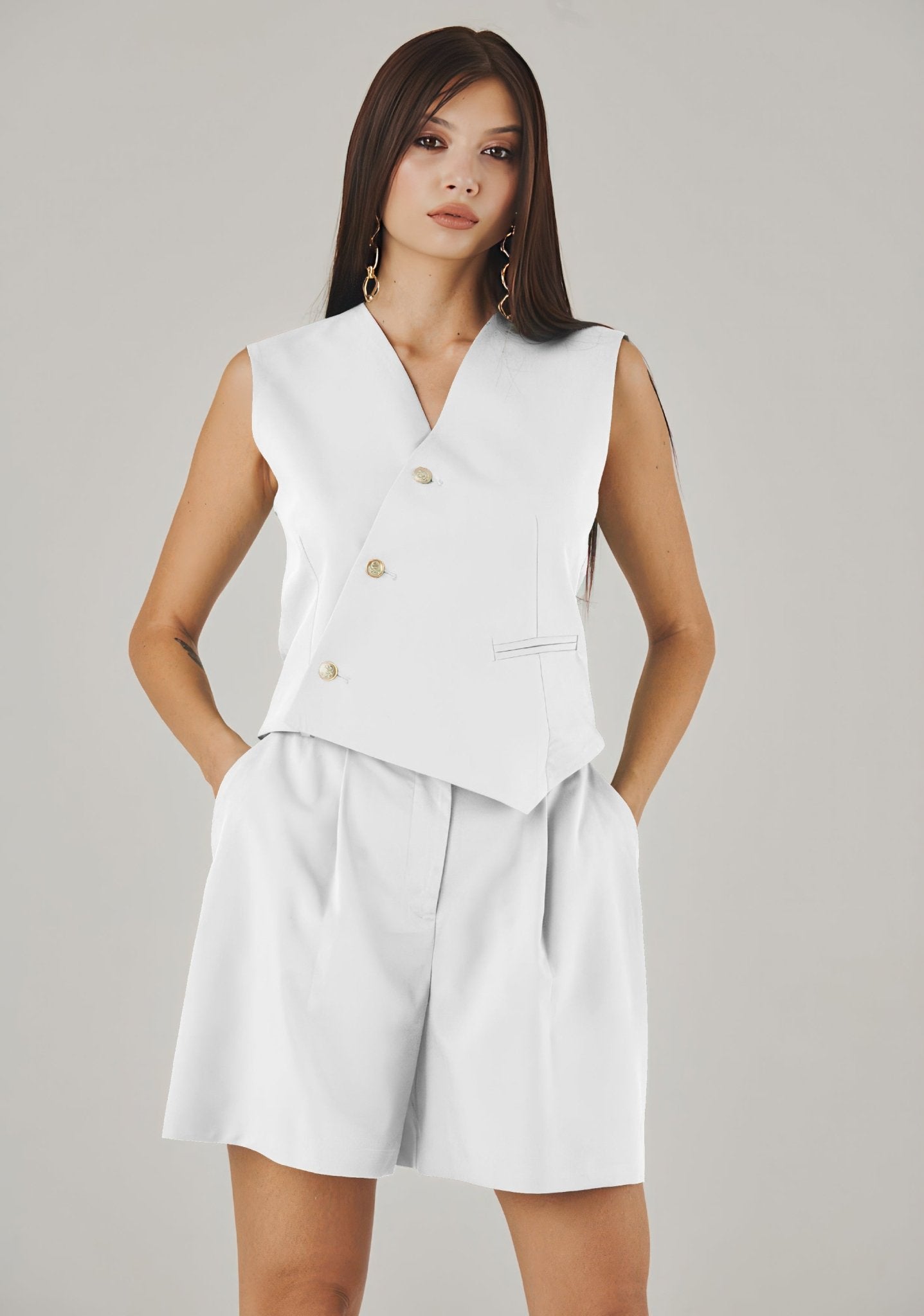 Bianco High-Waisted Pleated Shorts - ELLY