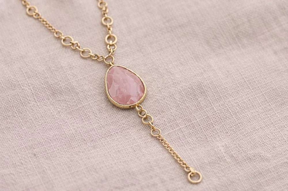Blush Drop Pendant Necklace – Gold - ELLY