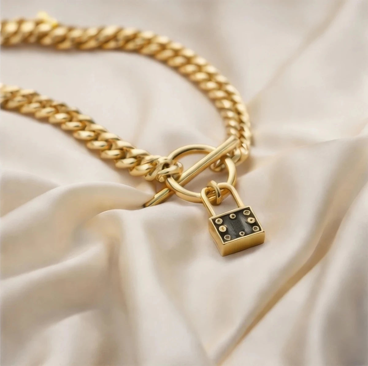 Lock Charm Chain Necklace – Gold - ELLY