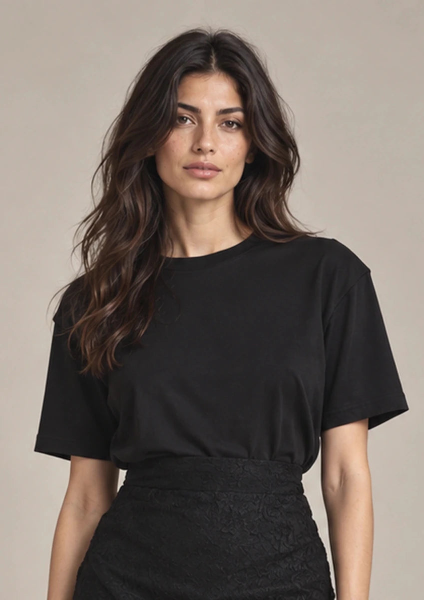 Olga Black T-Shirt – Nero in Nero, closer product view showing the upper garment silhouette