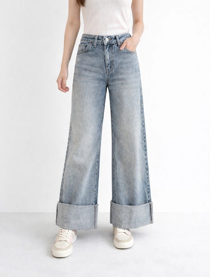 Vintage Cuffed Light Blue Jeans - ELLY