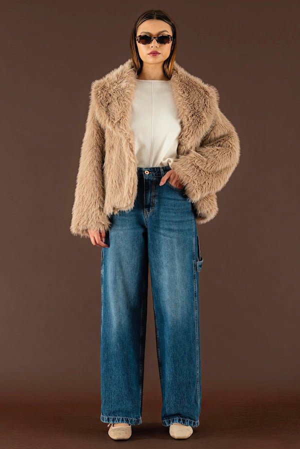 Wide - Leg Frayed Hem Jeans - ELLY