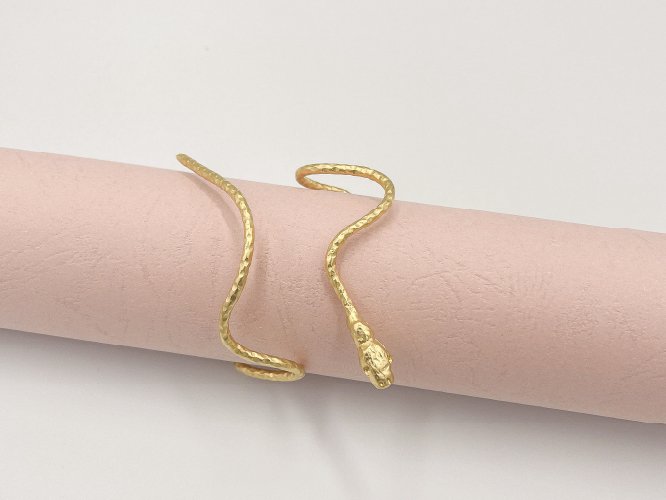 18 Karat Gold Plated Brass Snake Shape Bracelet - ELLY