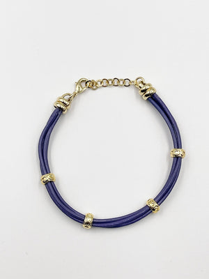 Genuine leather bracelet, fastened with an 18-karat gold-plated brass buckle - ELLY