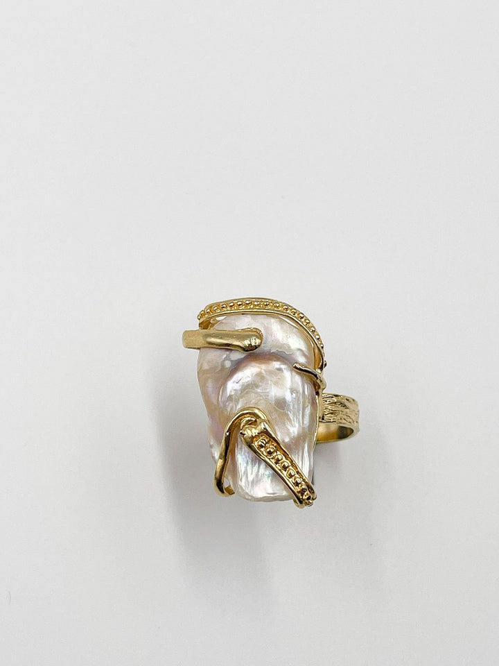 Handmade ring, 18K gold-plated brass with a beautifully hammered martelé finish, and featuring stunning baroque stones - ELLY