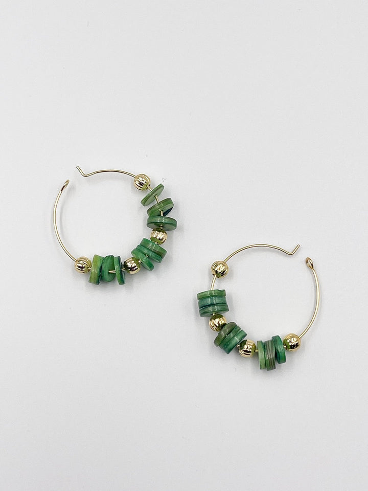 Stunning earrings, featuring an 18-karat gold-plated chain and gorgeous colored nacre stone - ELLY
