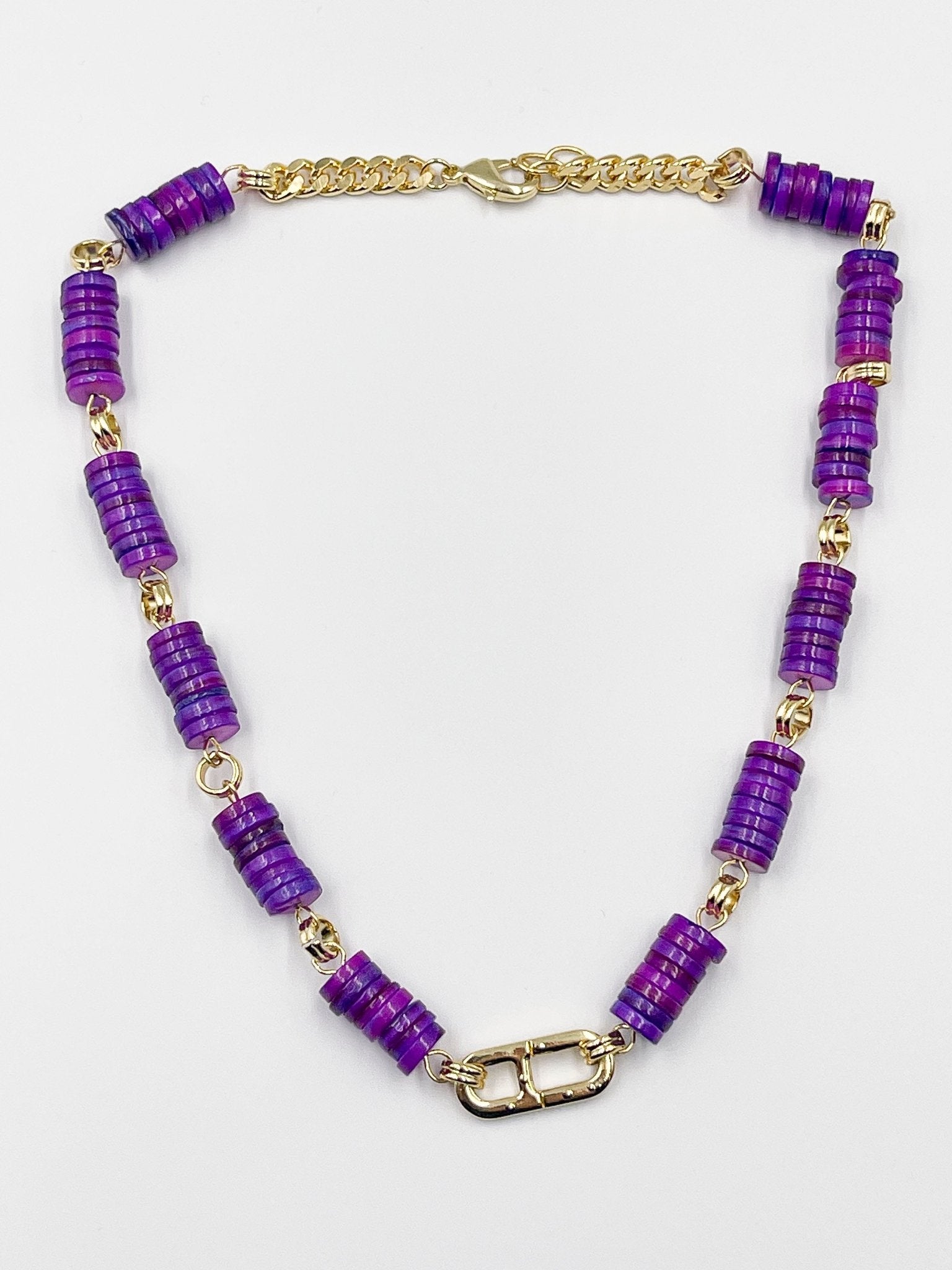 Stunning necklace, featuring an 18-karat gold-plated chain and gorgeous colored nacre stone - ELLY