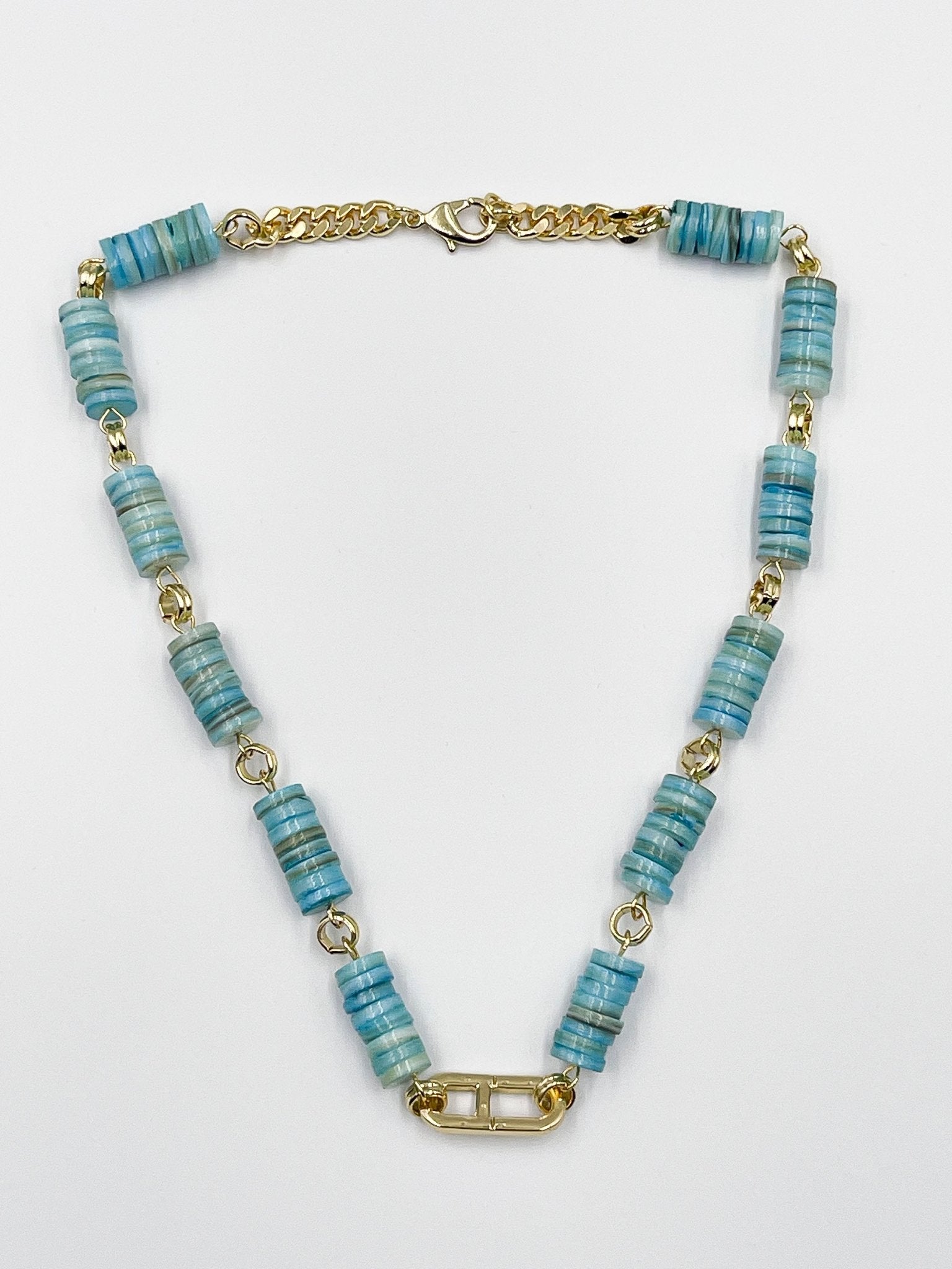 Stunning necklace, featuring an 18-karat gold-plated chain and gorgeous colored nacre stone - ELLY