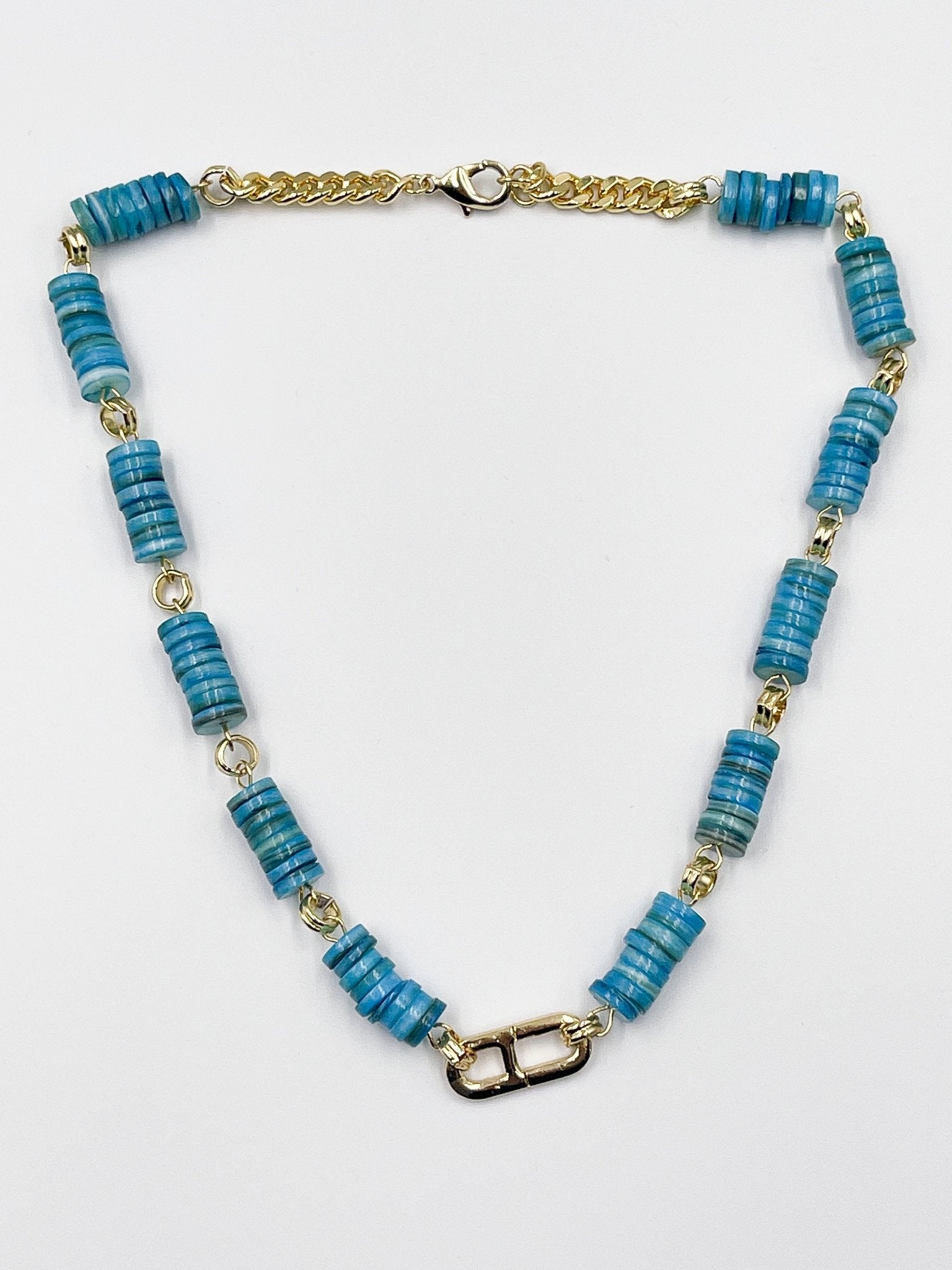 Stunning necklace, featuring an 18-karat gold-plated chain and gorgeous colored nacre stone - ELLY
